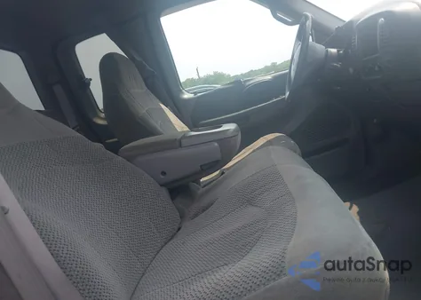 2001 Ford F-150 Lariat/Xl/Xlt z USA, uszkodzony, nr VIN 1FTRX18L21NA16339